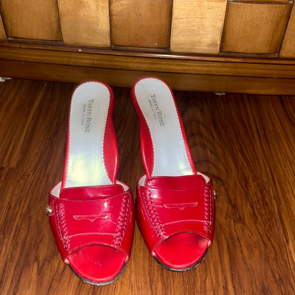 Taryn Rose heel! Low heel! Goes with lots of items!